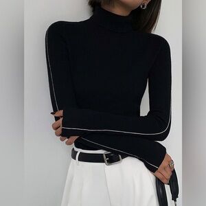 Commense Contrast Piping Turtleneck Sweater